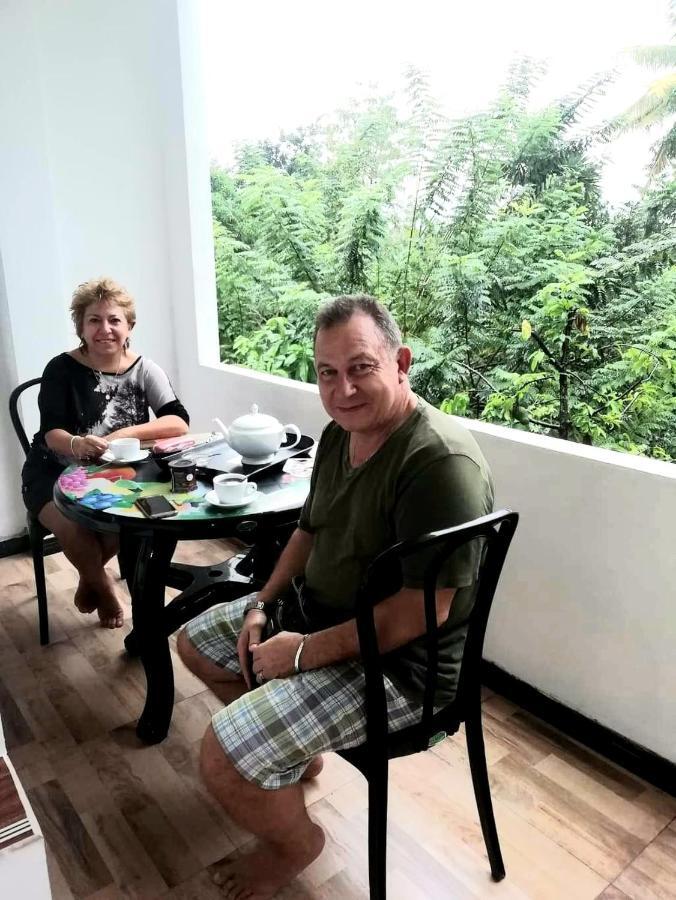 Sura Homestay Канди Экстерьер фото