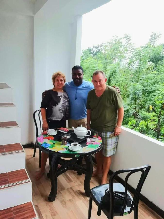 Sura Homestay Канди Экстерьер фото