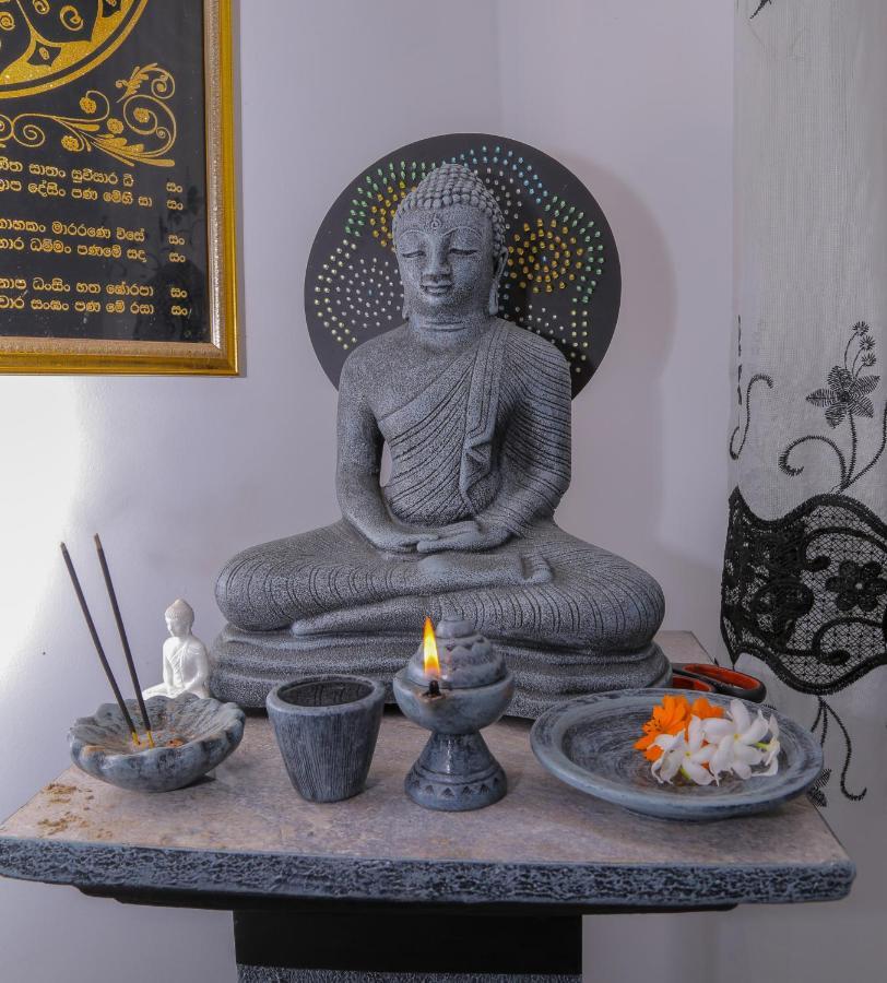 Sura Homestay Канди Экстерьер фото