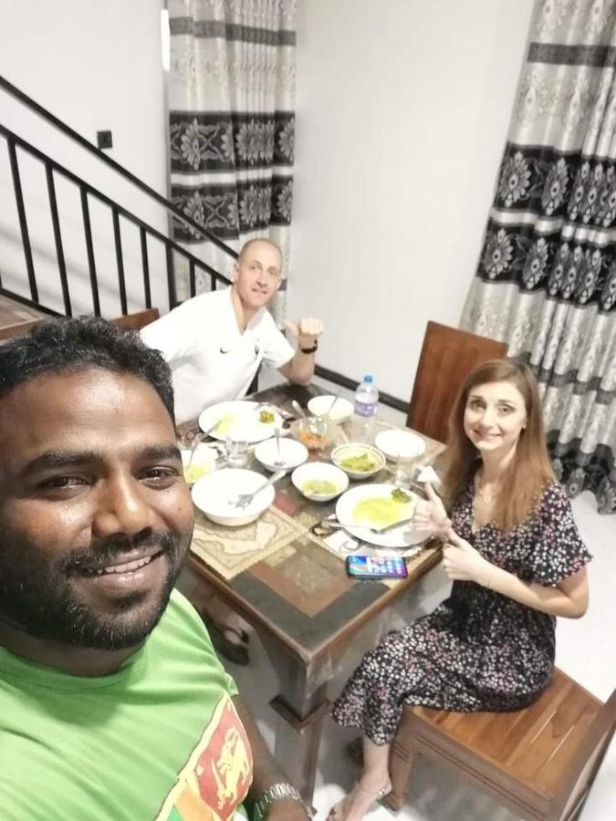 Sura Homestay Канди Экстерьер фото